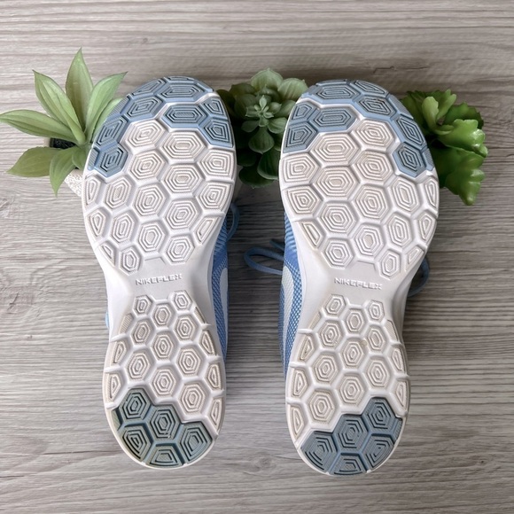 NIKE flex bijoux aluminum sneakers size 6.5 EUC - Picture 11 of 11